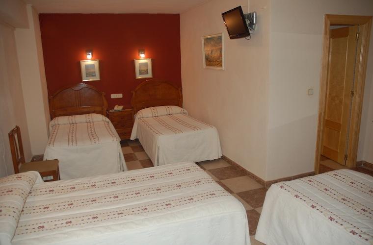 Hostal Residencia Castilla Cuenca  Bagian luar foto