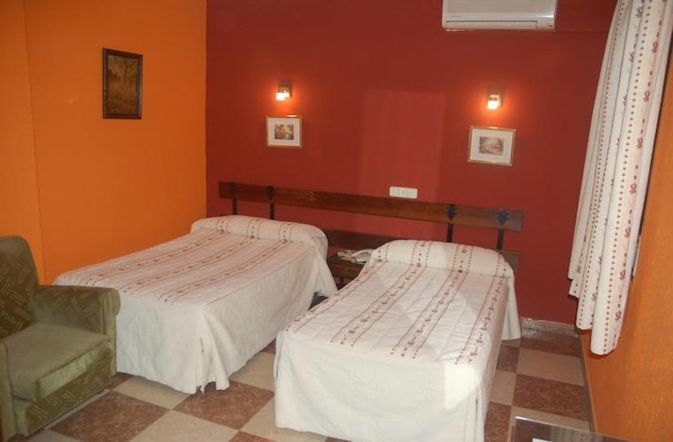 Hostal Residencia Castilla Cuenca  Bagian luar foto